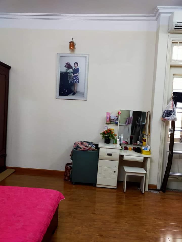 NHỈNH 2 TỶ NHÀ ĐẸP TRƯƠNG ĐỊNH HAI BÀ TRƯNG DT 25/28M2, XÂY 4 TẦNG AN SINH, TIỆN ÍCH