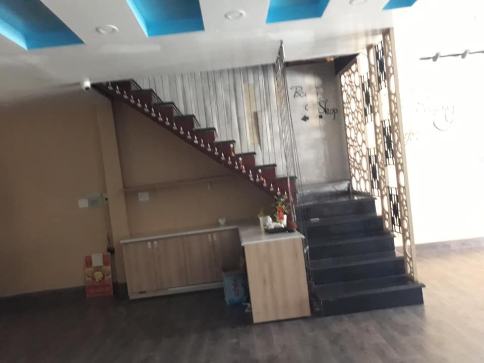 Cho thuê nhà mat tiền duong số 5 linh xuân ngang 8m 1 trệt 2 lầu dtsd 300m2 thích họp mở văn phòng