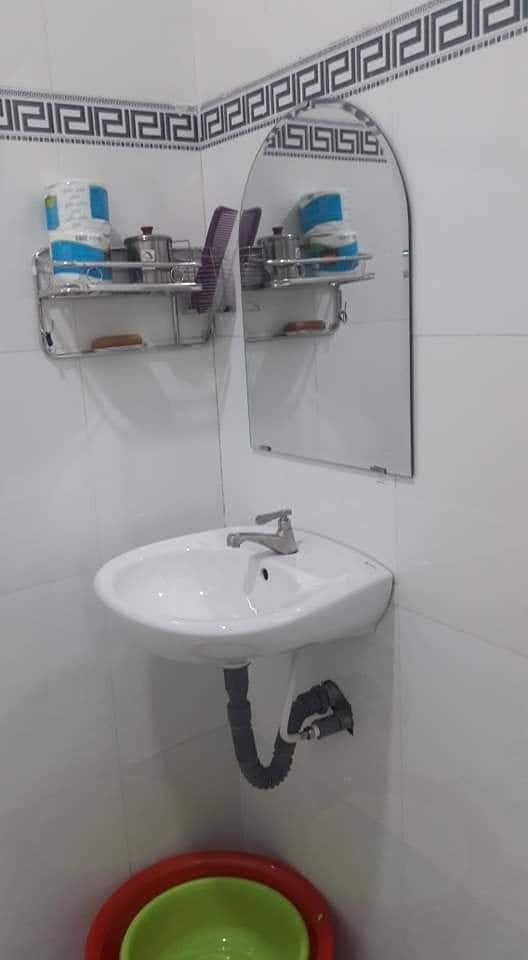 Cho Thuê Nhà Nguyên Căn Mặt Tiền Đường Phạm Hùng Tp Phan Thiết Dt 100m2(5x20) Giá 6,5 triệu/1 tháng