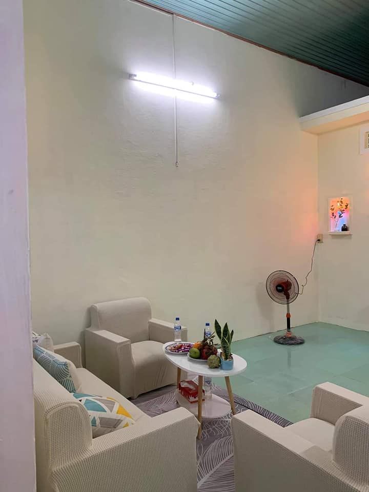 Chính chủ cần bán nhà hẻm oto 128 hoàng hoa thám, 5,3*25, hướng Tây nam: sân , phòng khách 2pn