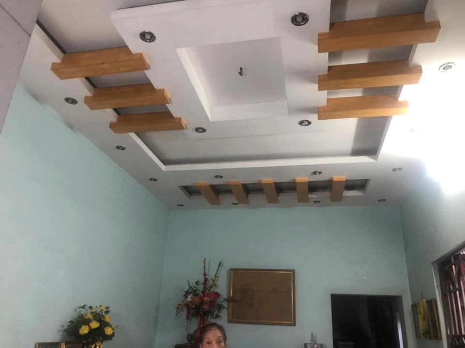 Bán nhà 2 tầng ngõ 20 cao xanh . Nhà 2 tầng 1 tum Nhà gồm 2 phòng ngủ . 2 vệ sinh .