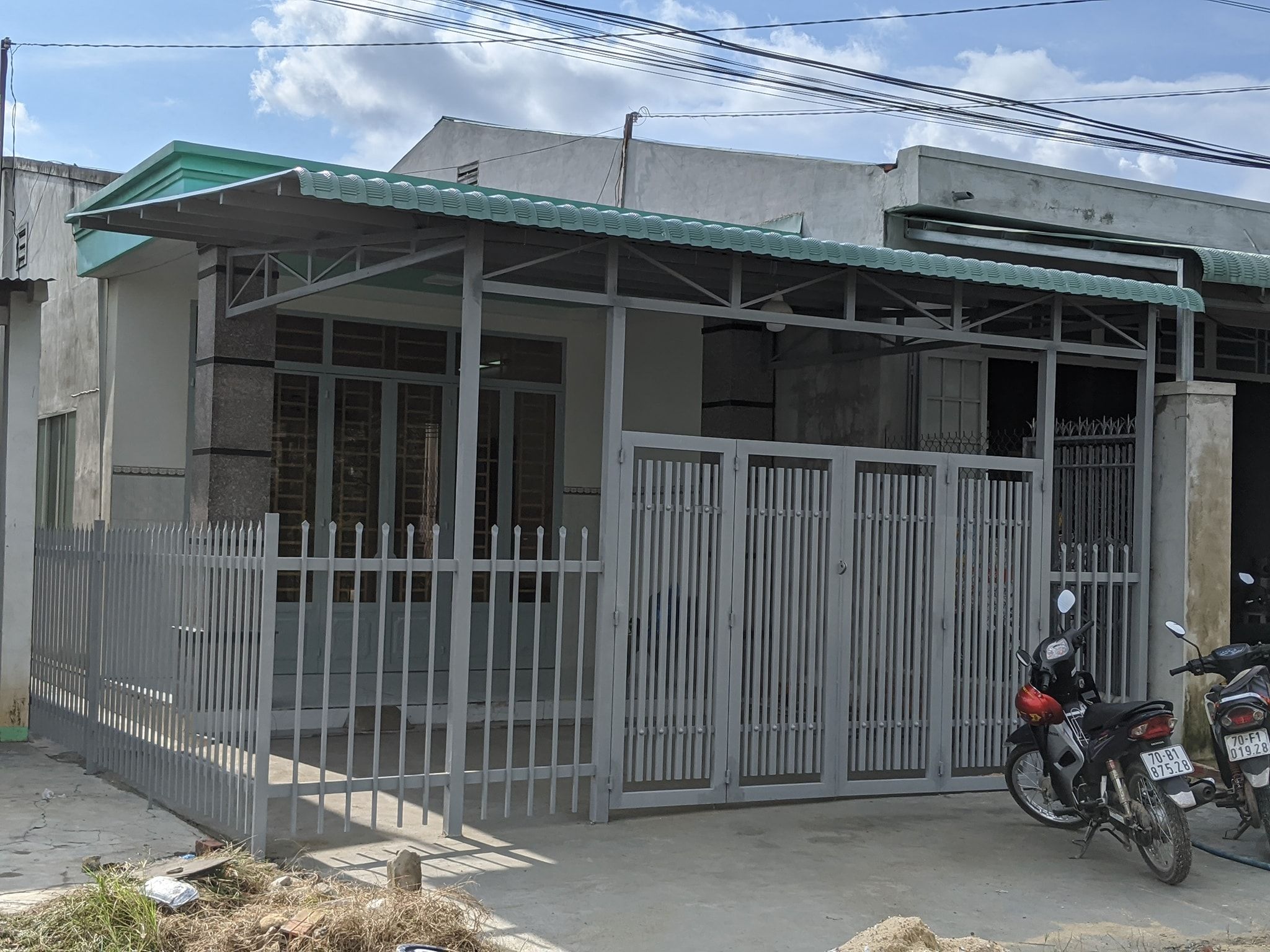Bán Nhà trệt 6x25, hướng đông, thổ cư 80m2, nằm mặt tiền đường 3-3, gần bưu cục Bàu Năng (ĐT781)