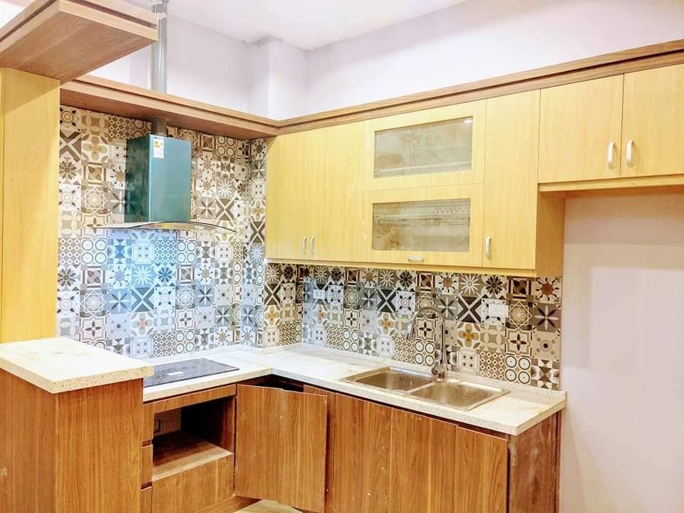 bán LÔ GÓC 3 MẶT THOÁNG - NGÕ 3M - 20M RA Ô TÔ TRÁNH - 50M RA MP - TT QUẬN HBT + Vị trí đẹp gần phố