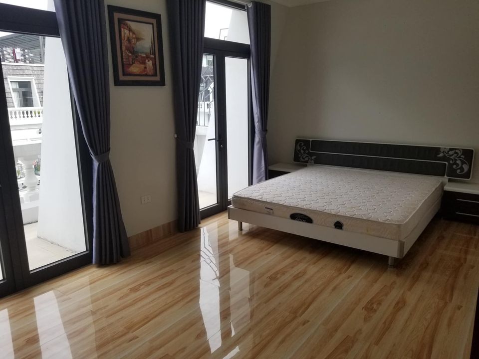 CHO THUÊ CẢ NHÀ VINHOMES Hạ Long 4TẦNG Nhà diện tích 75m2 Nhà nội thất sang trọng