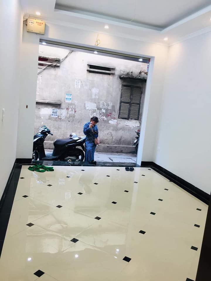 CẦN BÁN NHÀ MỚI ĐẸP GIÁP NHỊ HOÀNG MAI,, Ô TÔ, Ở SƯỚNG DT 40M2, 5 TẦNG GIÁ NHỈNH 4 TỶ