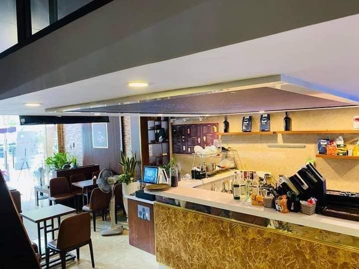 BÁN NHÀ VỊ TRÍ SÁNG HOẮC, MẶT PHỐ QUÁN SỨ HỒ GƯƠM DIỆN TÍCH 107m2.VỈA HÈ 5m