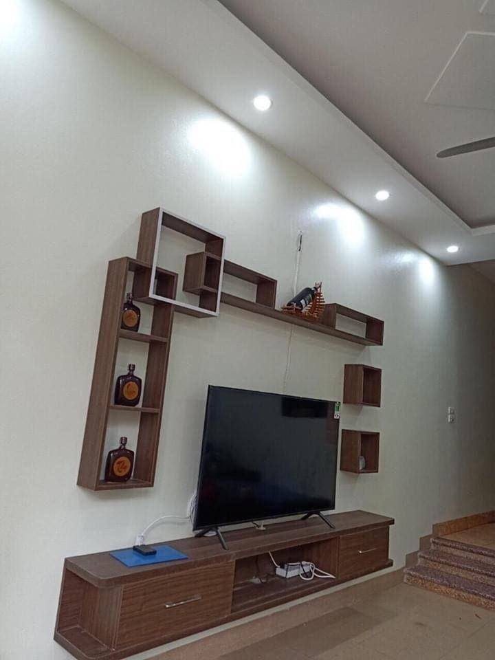 Cần bán nhà 4 tầng Kiên cố Minh Cầu, ngay cạnh Kho Bạc, Cạnh TNG Minh Cầu: Dt: 4 x18 =72 m2