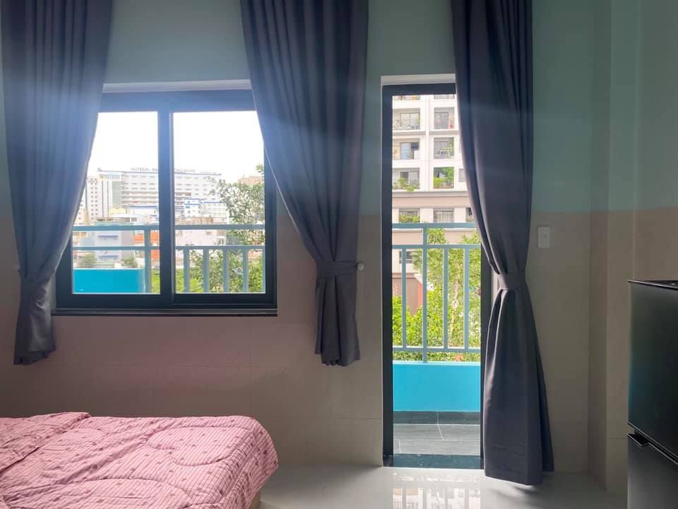 Cho thuê Căn Hộ Dịch Vụ Nhà Mới Xây Hẻm Xe Hơi, Quận Bình Thạnh