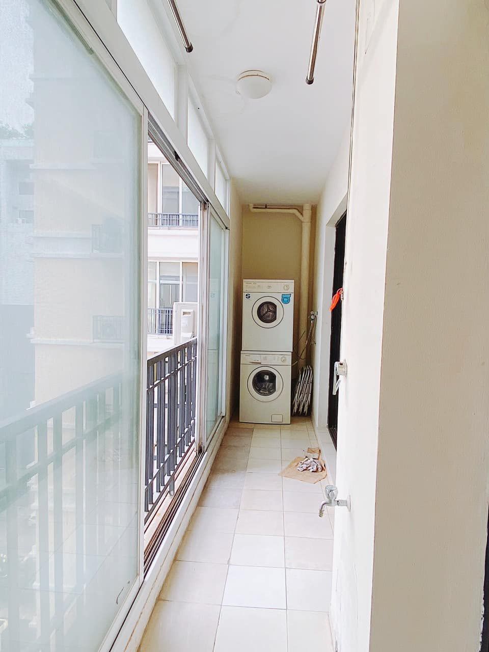 Cho thuê 1 phòng trống trong chung cư Cantavil - An Phú - Quận 2 Giá : 3.500.000 Điện nước nn