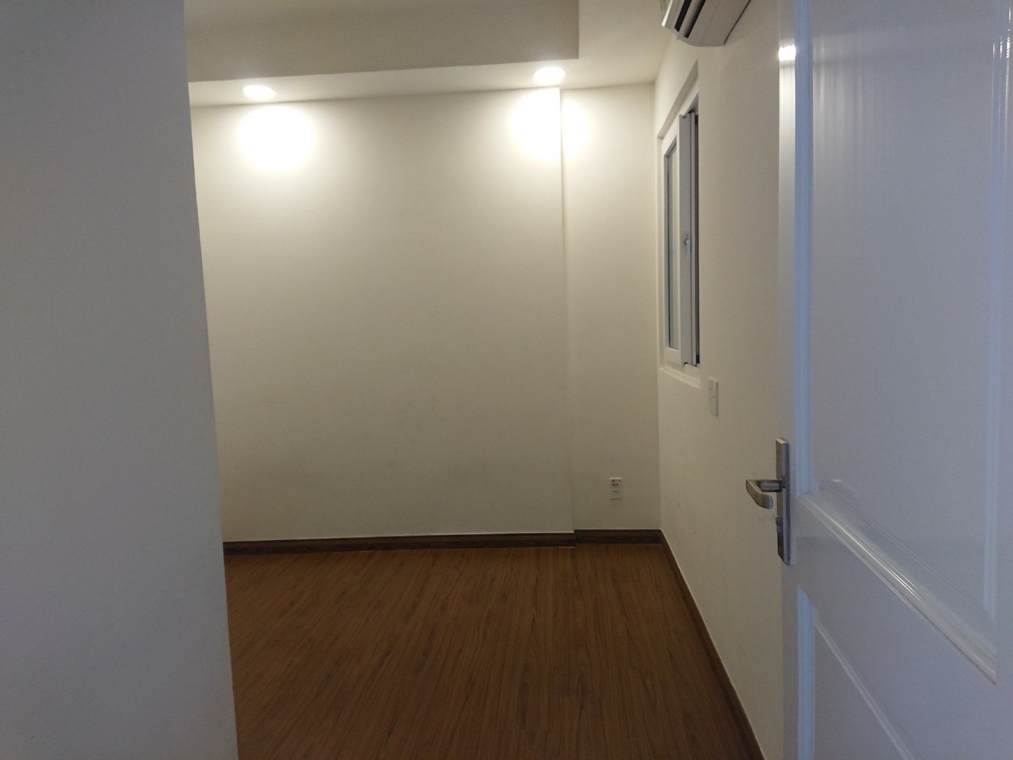 Cần cho thuê chung cư Lavita Garden đường số 3 Thủ Đức. Căn 2PN 2WC nhà trống sạch sẽ.