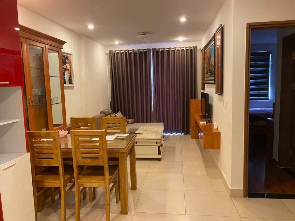 Cho thuê căn hộ diện tích 61_69m2 tòa nhà SHP Lạch Tray. Full đồ nội thất, hướng cửa: Đông Nam