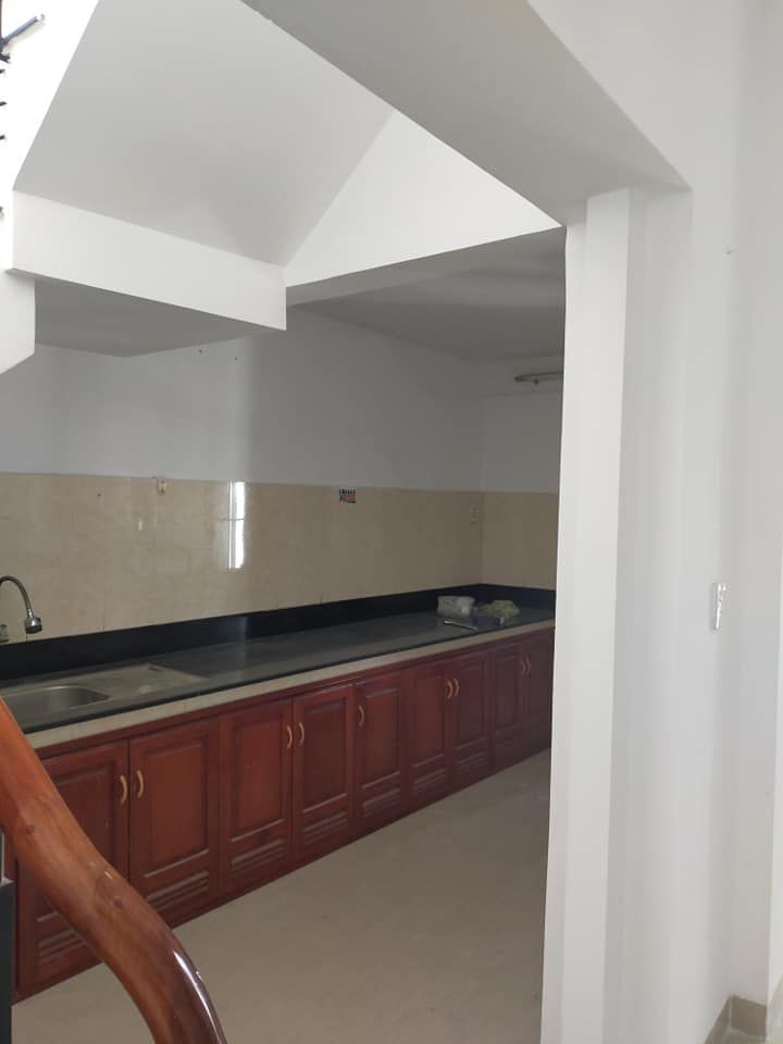 Bán Nhà 3 Tầng , Kiệt 482 Hoàng Diệu thông Trưng nữ vương - vị trí kiệt chỉ cách đường chính 60m