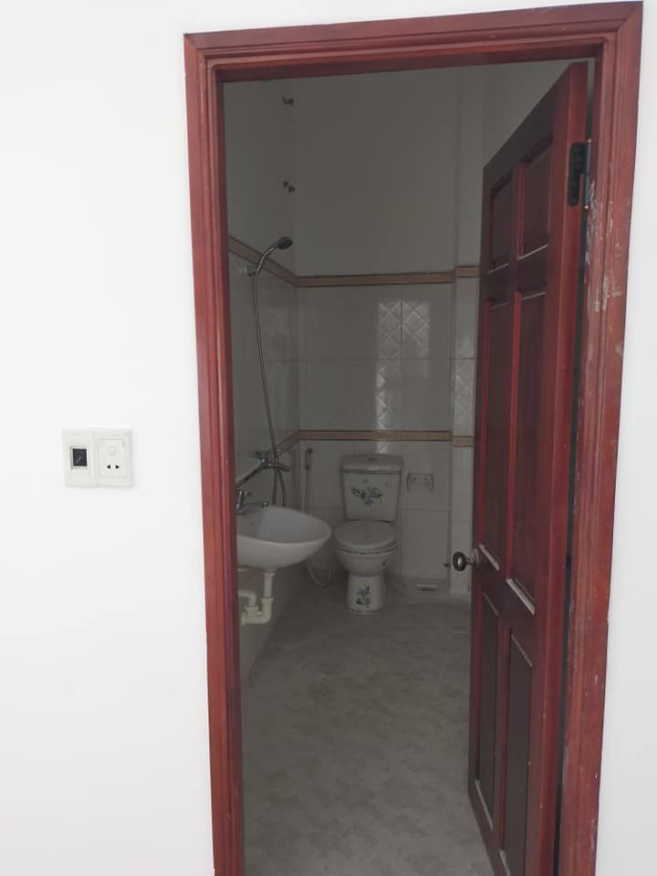 Bán Nhà 3 Tầng , Kiệt 482 Hoàng Diệu thông Trưng nữ vương - vị trí kiệt chỉ cách đường chính 60m