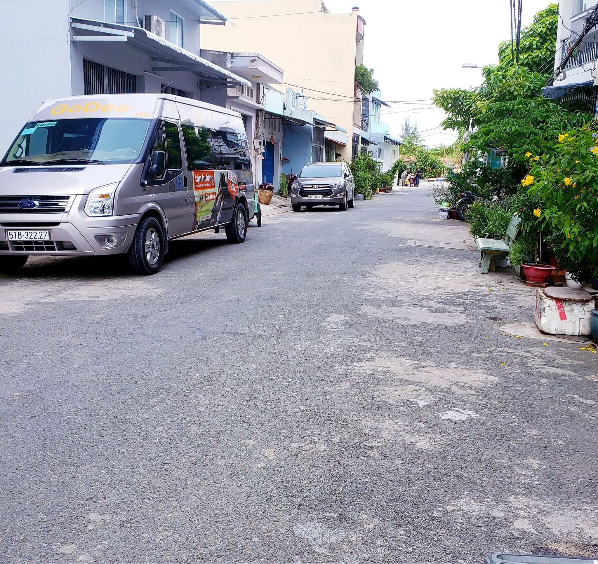 Cho thuê nhà giá rẻ: + Căn nhà đôi . Nhà còn mới An Dương vương, P16 Q8, HCM