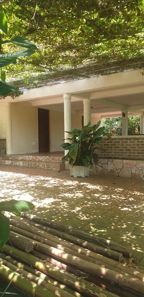 Cần bán Nhà vườn tuyệt đẹp lưng núi Lương sơn 6100m đầy đủ nhà cửa nội thất, điện nước