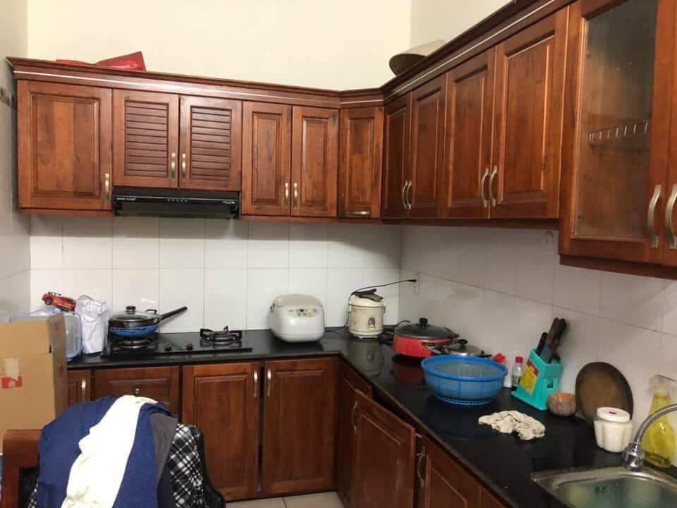 Cho thuê nhà trong ngõ Chợ Hàng Mới - Diện tích: 50m2 x 3 tầng - Kết cấu: 3 ngủ, 2 vệ sinh