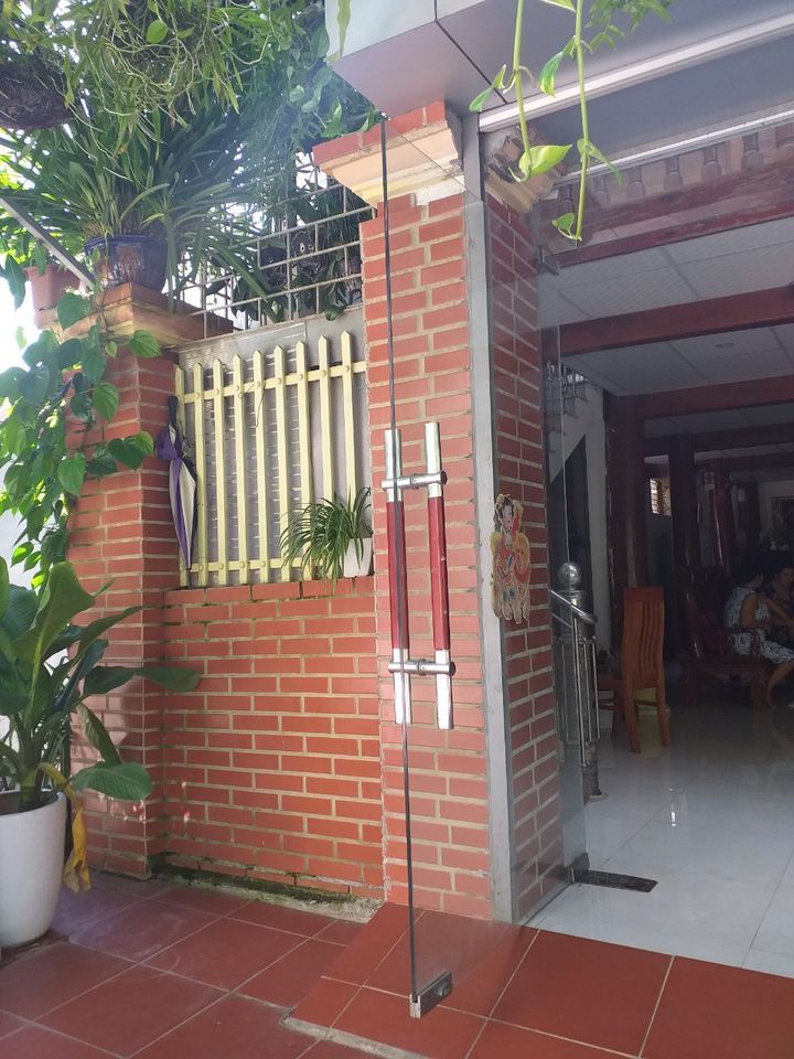 Bán nhà Dt : 7x15 Đ/c: Tổ 12. Phường noong bua.TP điện biên phủ giá cả thỏa thuận dưới 1.7tỷ