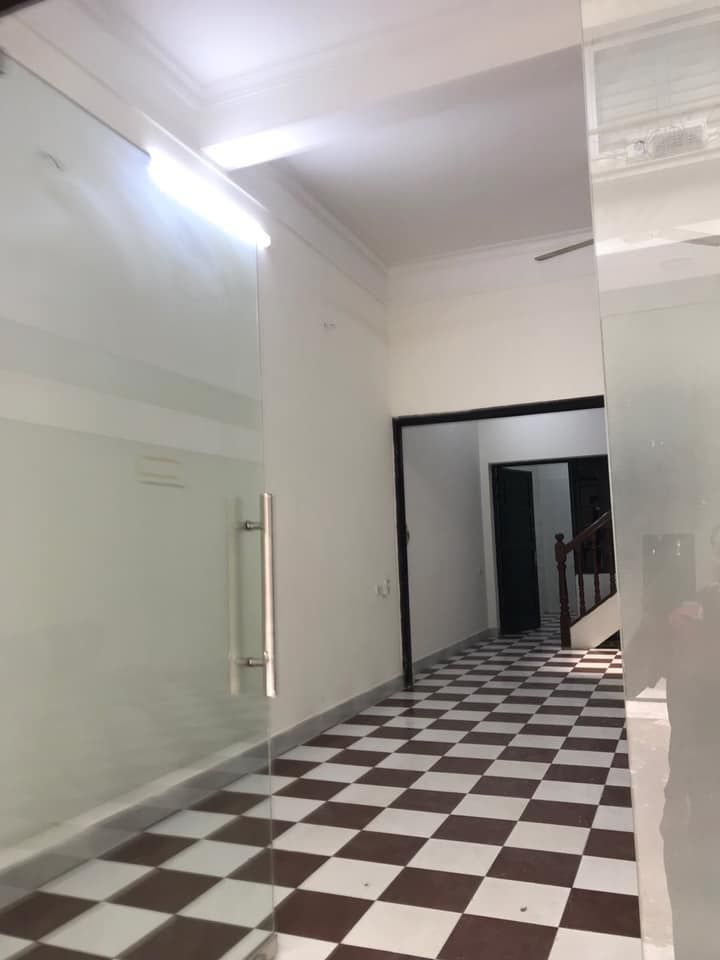 CHO THUÊ NHÀ MẶT NGÕ 80 TRUNG KÍNH TO, YÊN HOÀ, CẦU GIẤY, NGÕ OTO TRÁNH NHAU - Diện tích: 70m2 x 4