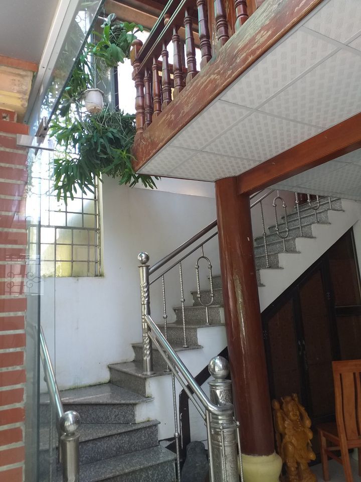 Bán nhà Dt : 7x15 Đ/c: Tổ 12. Phường noong bua.TP điện biên phủ giá cả thỏa thuận dưới 1.7tỷ