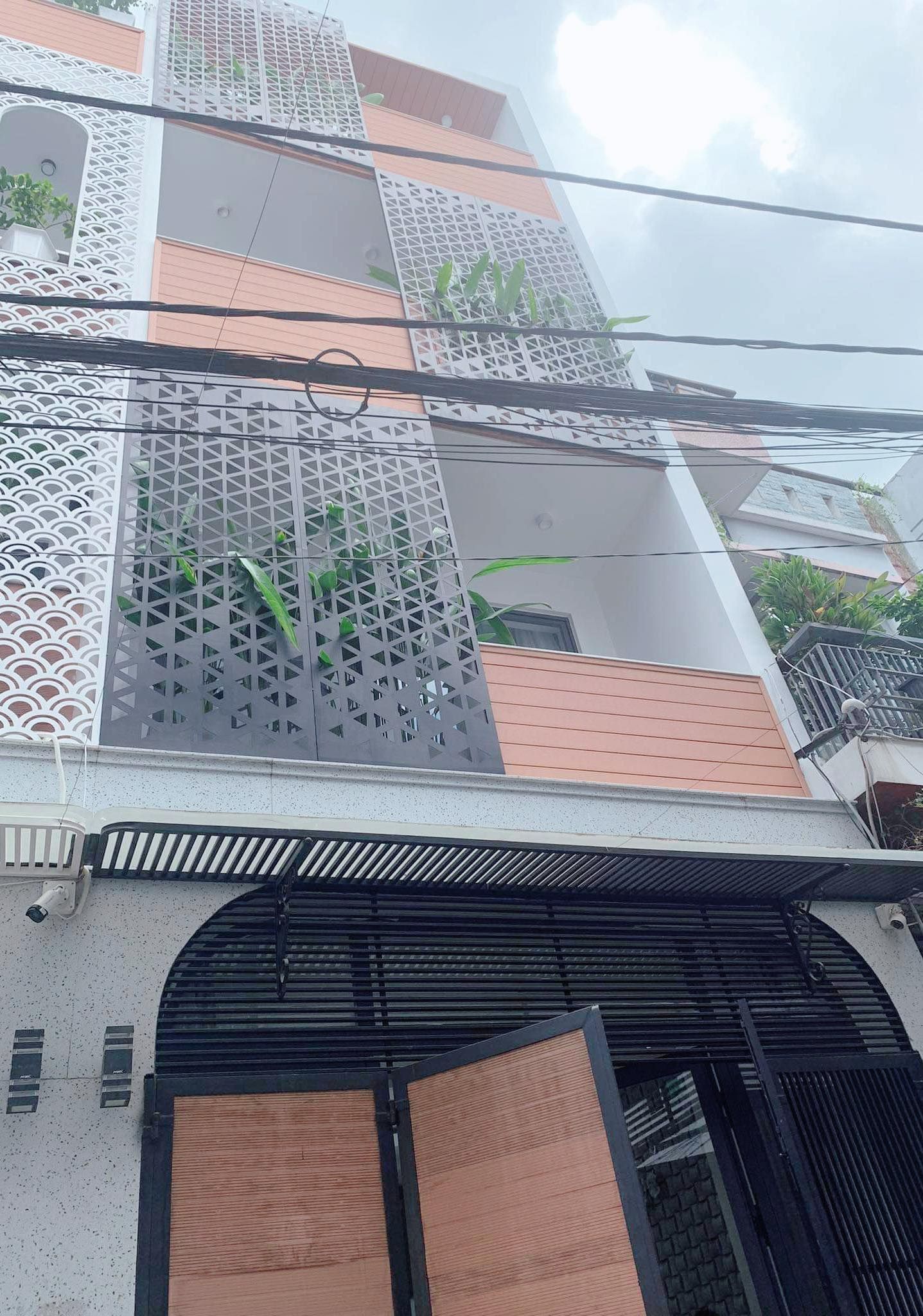 Nhà mới full nt ngay khu phân lô đồng bộ Emart - 2mt HXH 41m2-4tang Phan Huy Ích Gò Vấp -7 tỷ nhỉnh