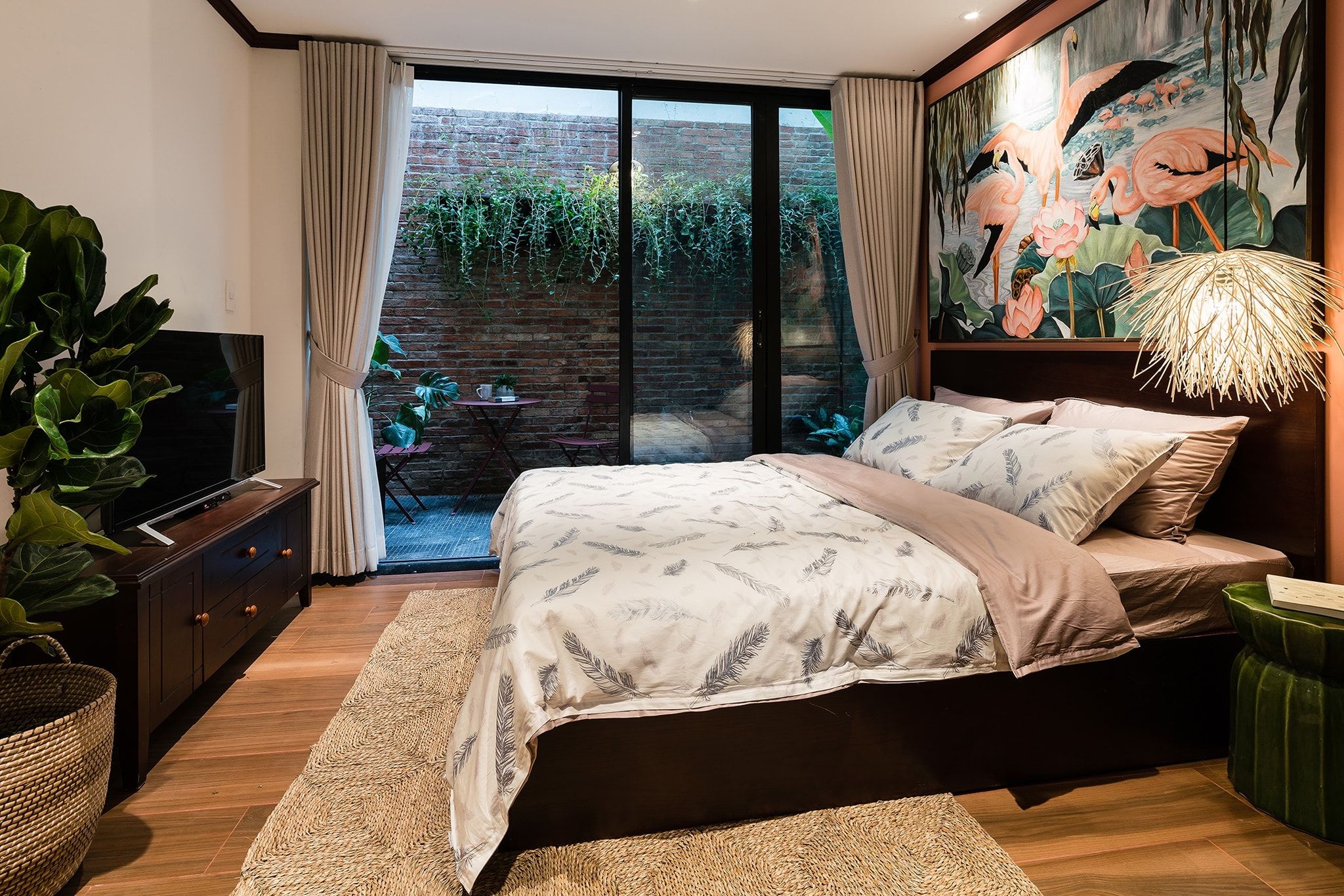 Cho thuê căn hộ bao chill Nằm ngay vị trí trung tâm q1 350 trần hưng đạo q1 Full nt Bếp chung