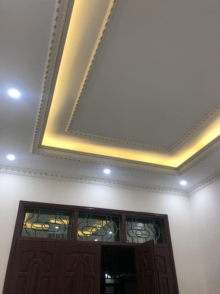GIA CHỦ CHUYỂN NHÀ ĐI HÀ NỘI NÊN BÁN NHÀ 3 TẦNG Ở GẦN CHỢ BẦU DIỆN TÍCH 64M LƯU KHÔNG