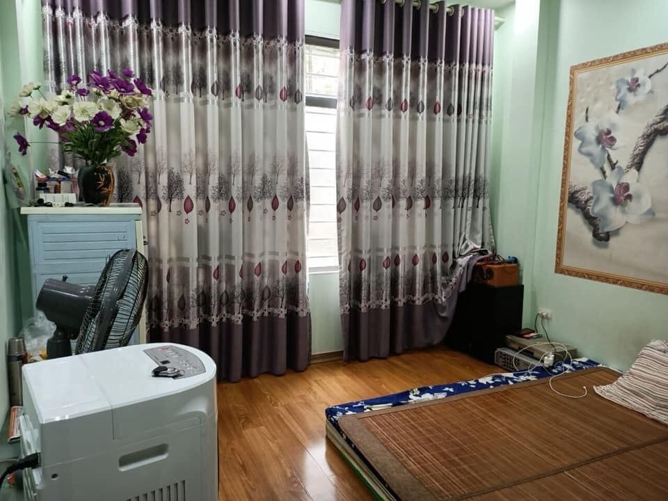 NHÀ MỚI XÂY 3 NĂM - MẶT NGÕ - Ô TÔ - KD - NHÀ ĐẸP KÍNH KOONG Mặt ngõ to hơn mặt phố Hoàng Mai