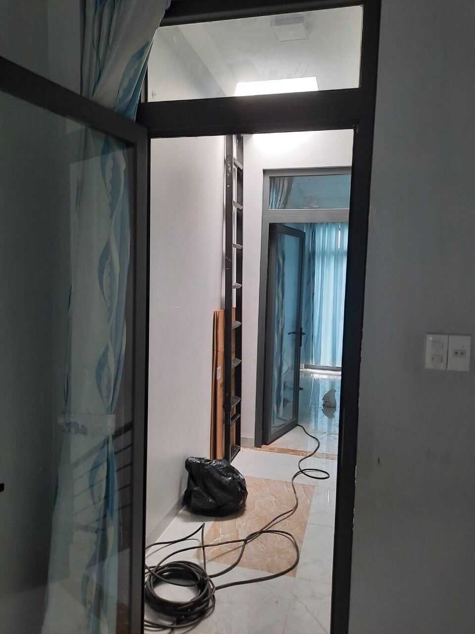 Nhà nguyên căn đẹp, rẻ bình dân có thể ở gia đình , nhóm bạn,Hẻm Lã Xuân Oai , q9