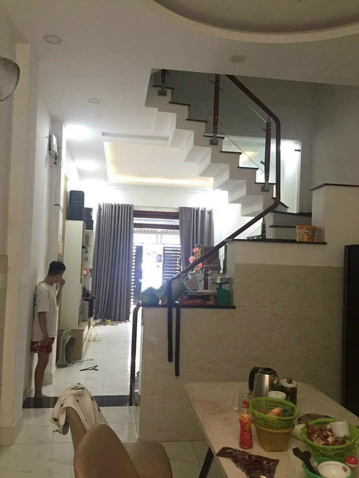 BÁN NHÀ LK THẠNH XUÂN 22 Q12. DT: 4m X 18m KC: Đúc 4 lầu khu dự án đồng bộ tuyệt đẹp. Hẻm 6m.