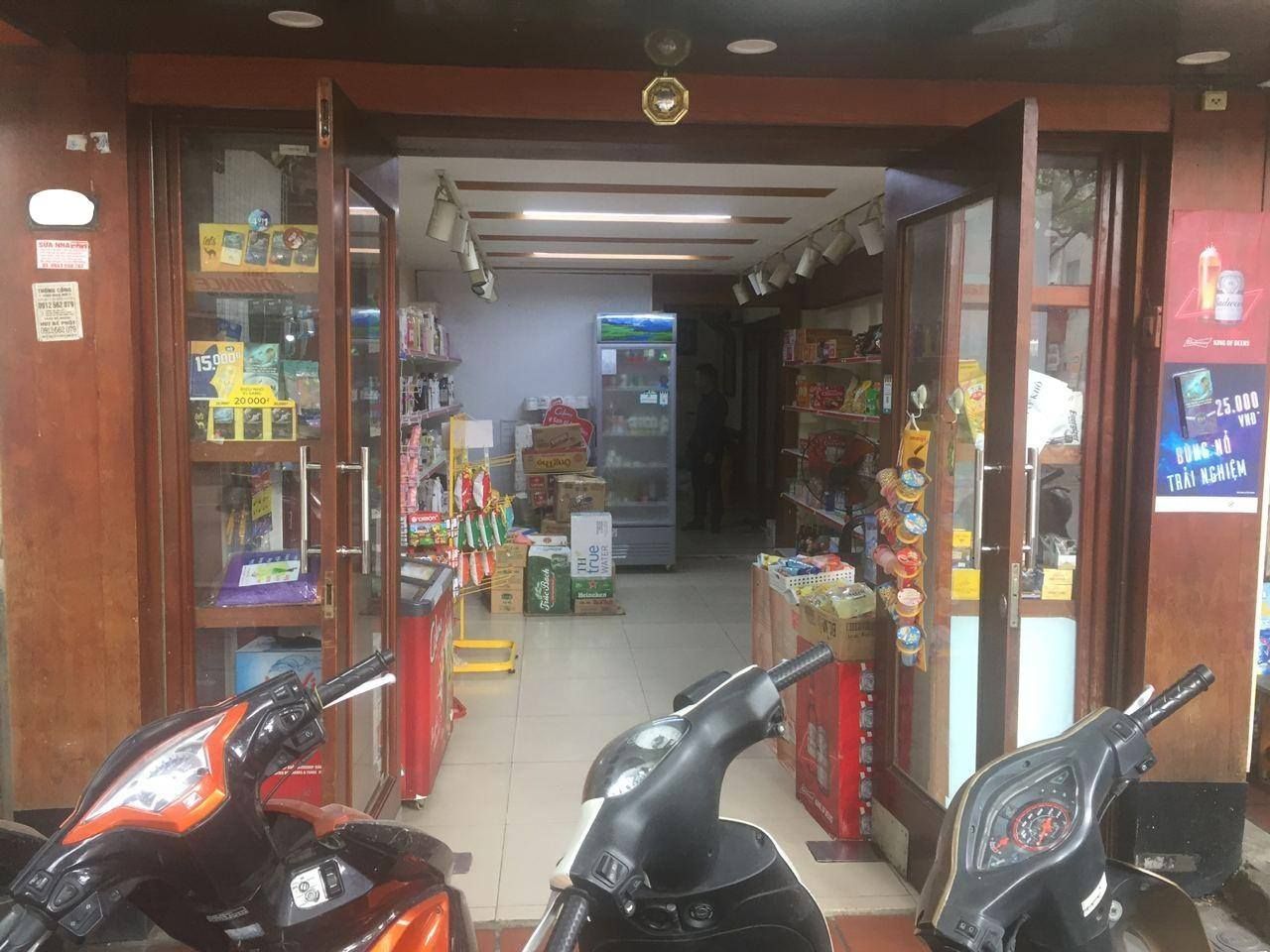 Cho thuê nhà mặt phố Thái Thịnh Nhà có 1 mặt bằng kinh doanh 40m2 và 1 nhà riêng Có 3 ngủ khép kín