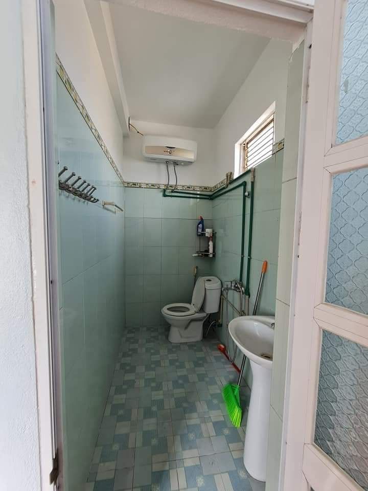 Cho thuê nhà. Đầu ngõ đường Máng Nước - An Đồng. Gần chợ Vĩnh Khê,gần trường học,ngõ to ô tô tải