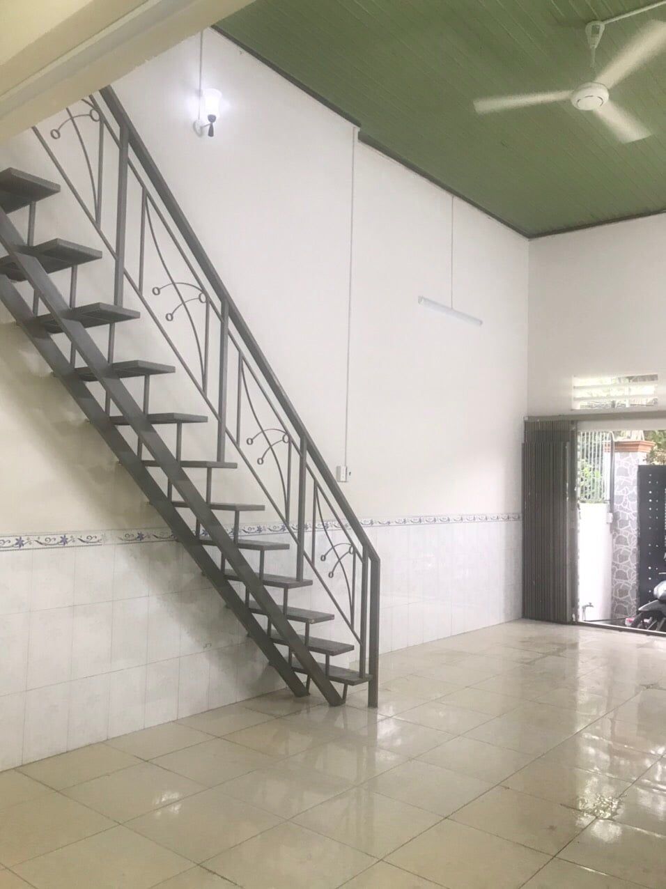 Cho thuê nhà nguyên căn hẻm xe tải đường số 11 ngay vòng xoay chỗ siêu thị , Tam Bình, Thủ Đức