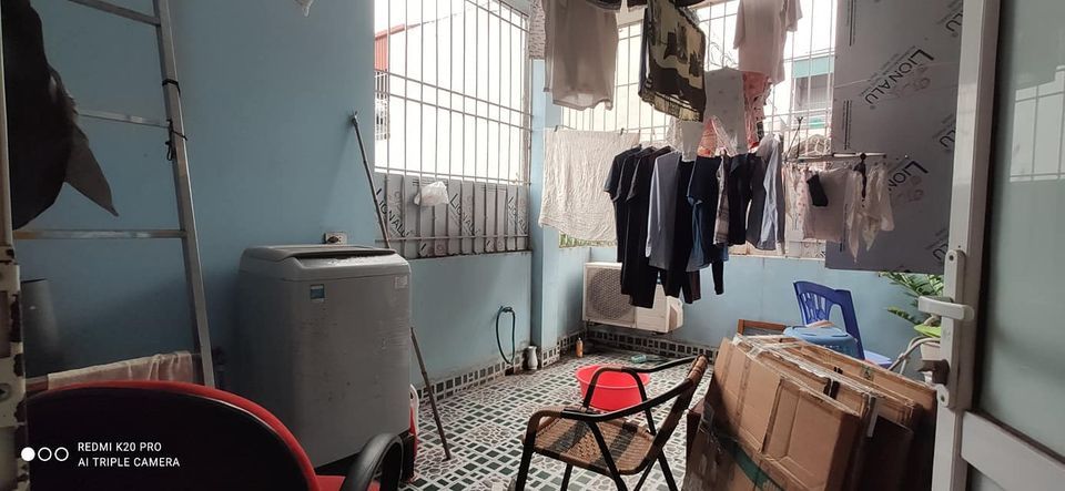 Chính chủ bán nhà tự xây 40m*4T*3N ngay gần ngã tư Hà Trì - Hà Đông. Ngõ rộng 2.5m cách ô tô tránh