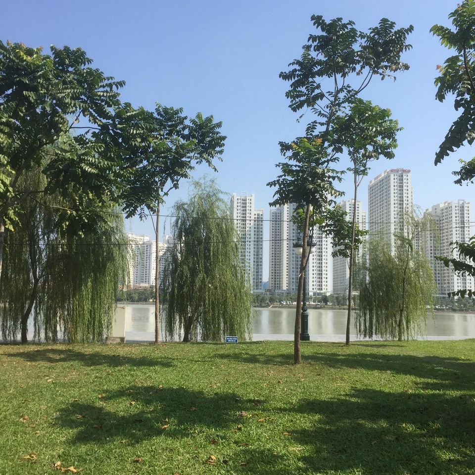 Bán Nhà 50m2x4Tầng Chỉ Nhỉnh 4tỷ! Nhà Xây Mới, Kinh Doanh! Phố Nguyễn Đình Hoàn - Cầu Giấy.