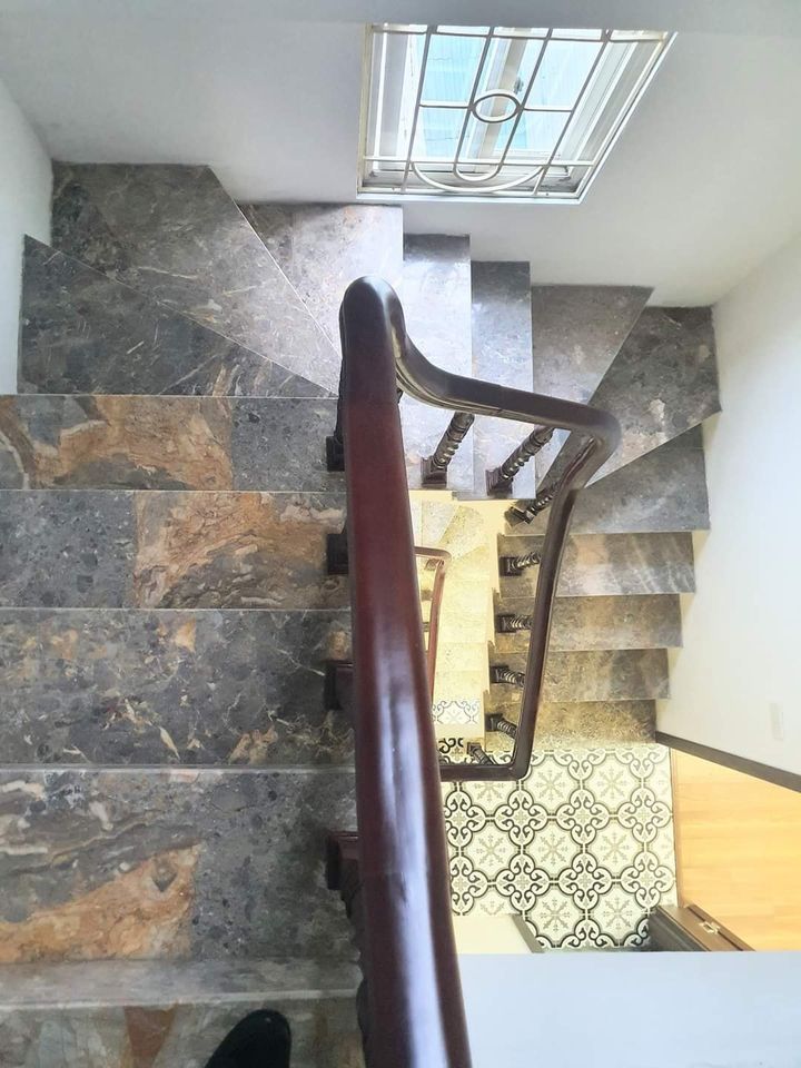 CẦN BÁN NHÀ VĨNH HƯNG, NHÀ ĐẸP MỚI NHƯ TRONG ẢNH - Ô TÔ ĐỖ CỬA - NGÕ THÔNG - KINH DOANH.