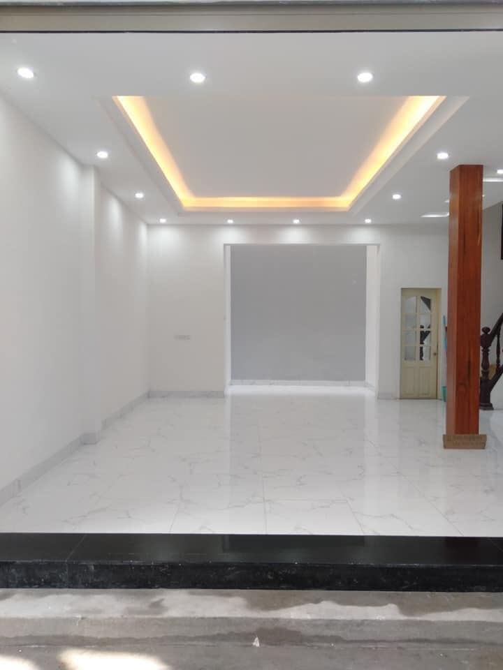 Ô Tô Vào Nhà - Kinh Doanh Sầm Uất. Phố Nguyễn Lương Bằng nhà xây với diện tích 60m