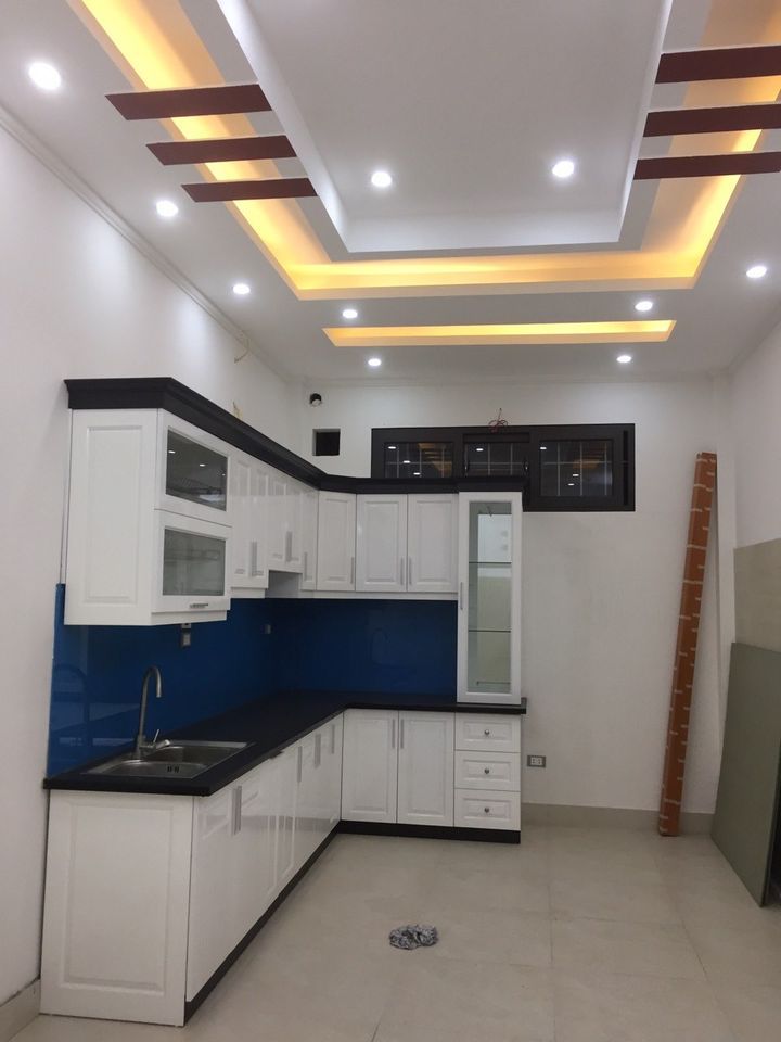 Bán Nhà 50m2x4Tầng Chỉ Nhỉnh 4tỷ! Nhà Xây Mới, Kinh Doanh! Phố Nguyễn Đình Hoàn - Cầu Giấy.