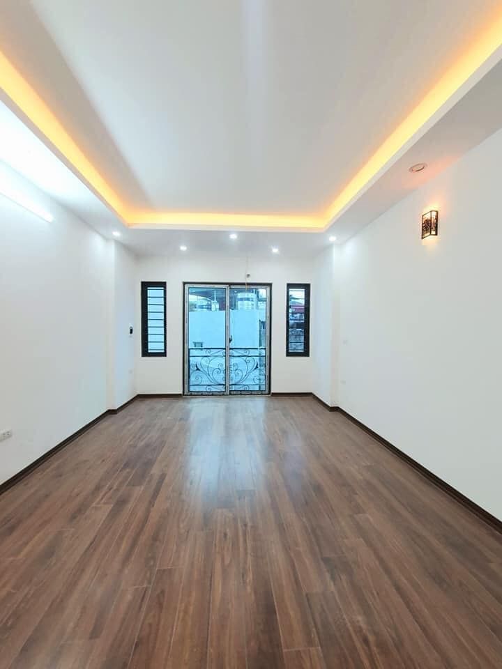 Bán gấp nhà đẹp quận Hoàng Mai Vị trí đẹp ngõ rộng 3m , kinh doanh nhỏ , ngõ thông tứ phía