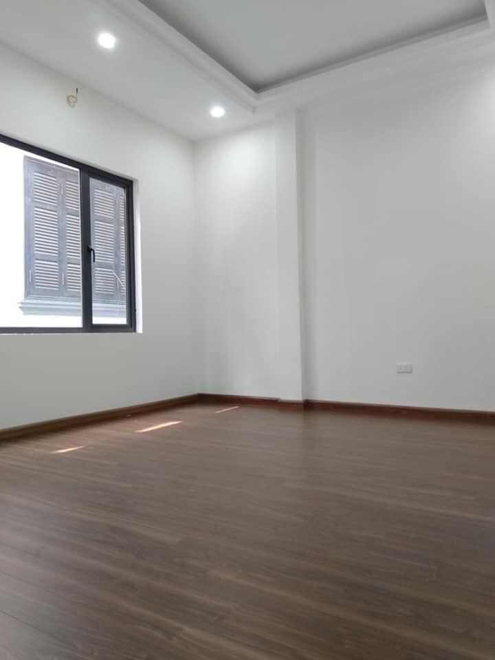 Ô Tô Vào Nhà - Kinh Doanh Sầm Uất. Phố Nguyễn Lương Bằng nhà xây với diện tích 60m