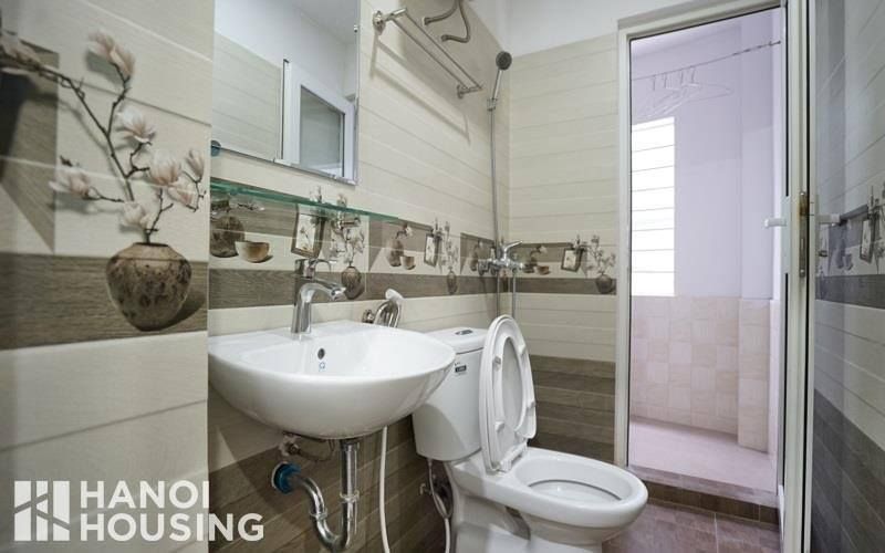 Cho thuê căn hộ đầy đủ nội thất tại số 8 ngõ Núi Trúc , Kim Mã , Ba Đình Hà nội Giá : 7.5tr