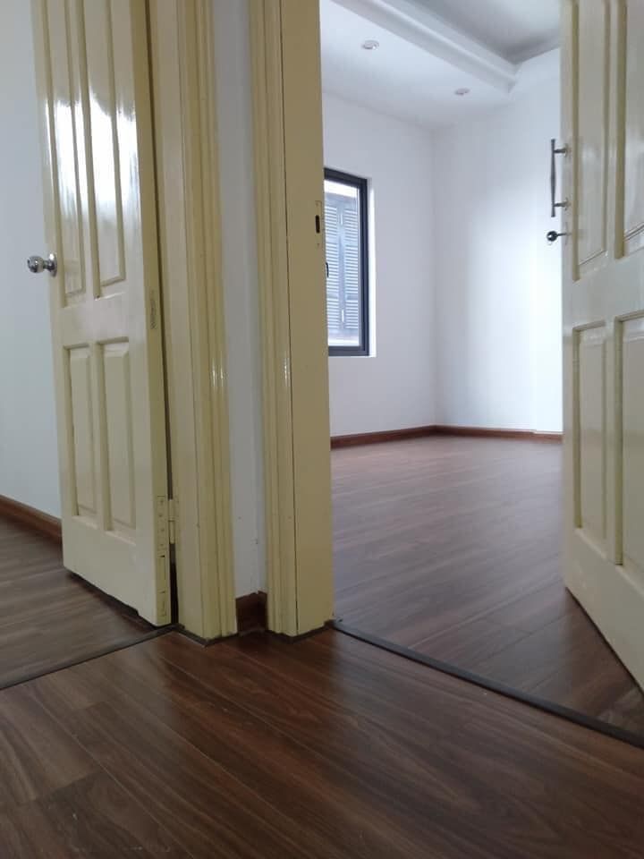 Ô Tô Vào Nhà - Kinh Doanh Sầm Uất. Phố Nguyễn Lương Bằng nhà xây với diện tích 60m