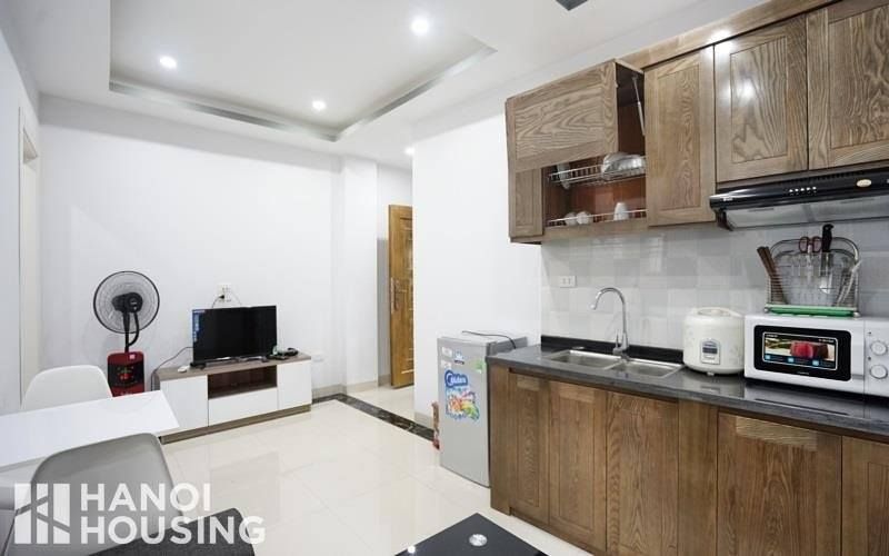 Cho thuê căn hộ đầy đủ nội thất tại số 8 ngõ Núi Trúc , Kim Mã , Ba Đình Hà nội Giá : 7.5tr