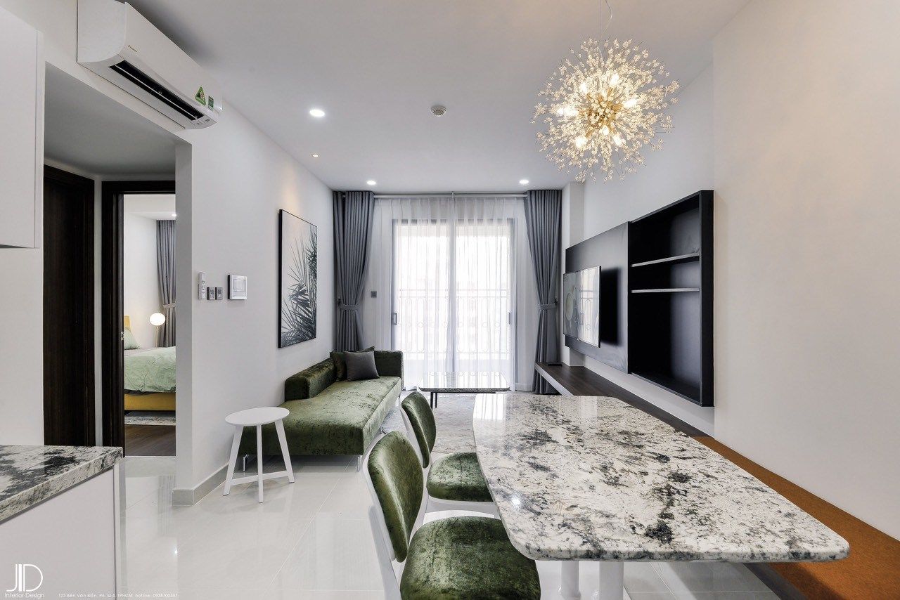 Mình đang cần cho thuê căn hộ Saigon Royal ( 34 Bến Vân Đồn, Quận 4 ) Nội thất thiết kế sang trọng,