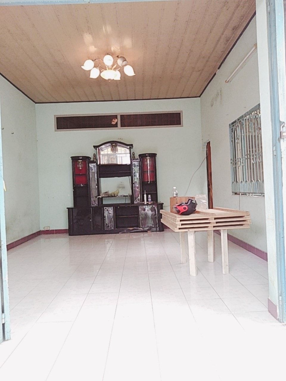 Cho thuê nhà nguyên căn 2pn.Giá 5tr. kế Đầu đường số 8 Linh Xuân .DT 6x14m. Đường 4m. LH 0364958766