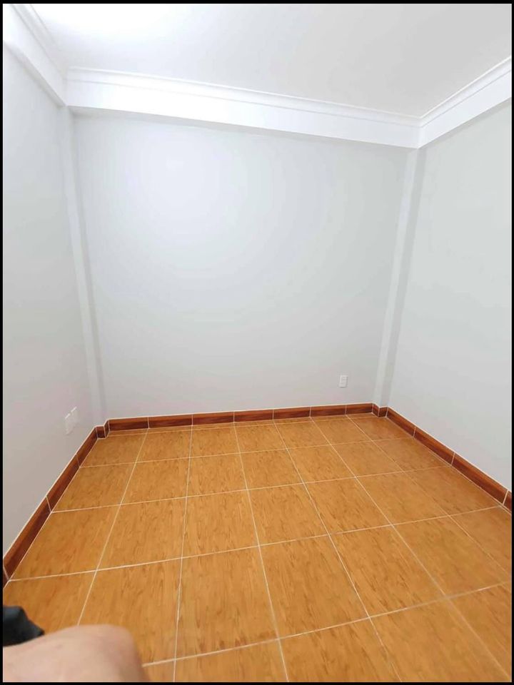 NHÀ GIÁP BÁT Q. HOÀNG MAI, GẦN GIẢI PHÓNG. Diện tích 31m2 sổ đỏ chính chủ. Nhà xây 4 Tầng.