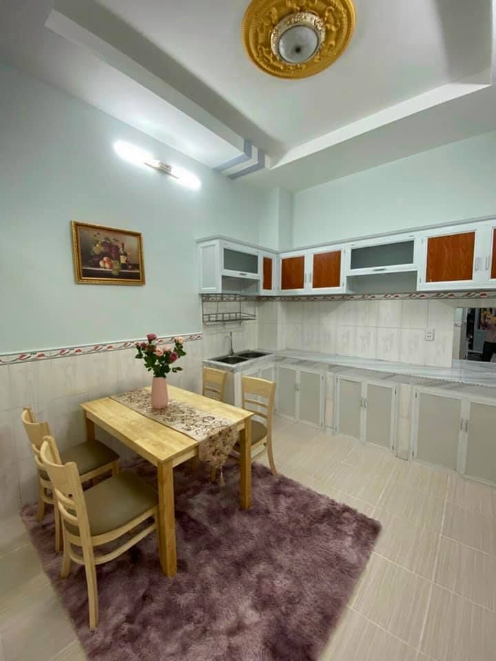 BÁN NHÀ NGUYỄN DUY CUNG P12 GÒ VẤP DT: 3 nở hậu 3.25m X 10.5m 2 phòng ngủ, 2 WC