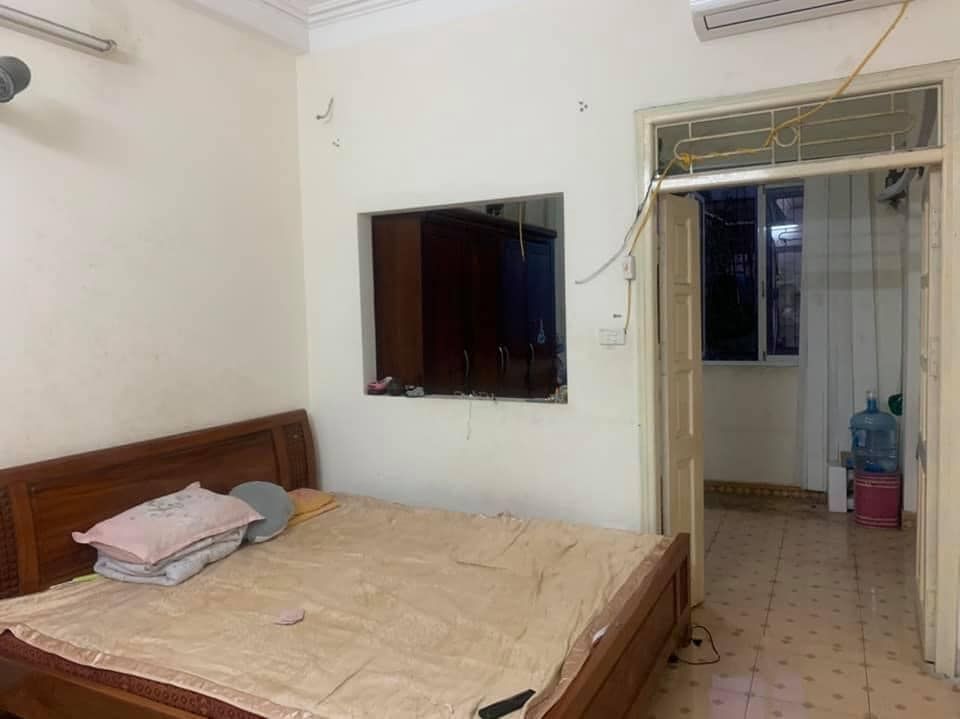 Cần bán nhà Dương Văn Bé - Hai Bà Trưng 36m2 , 4 tầng - Nhà đẹo - Gần phố - 2,7 tỷ