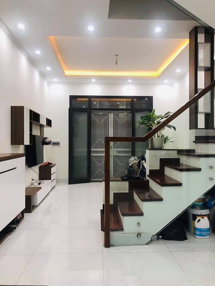 Bán gấp nhà đẹp Hoa Bằng sát phố 41m 4 tầng giá 4,5 tỷ có thương lượng
