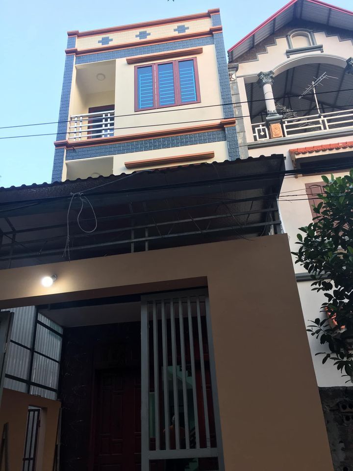 CẦN BÁN NHÀ 3 TẦNG ĐẸP SANG TRỌNG MỚI CÓNG THƠM MÙI SƠN ĐẸP MIỄN CHÊ THIẾT KẾ VÔ CÙNG HỢP LÝ