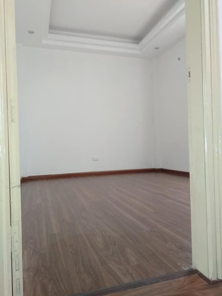 Ô Tô Vào Nhà - Kinh Doanh Sầm Uất. Phố Nguyễn Lương Bằng nhà xây với diện tích 60m